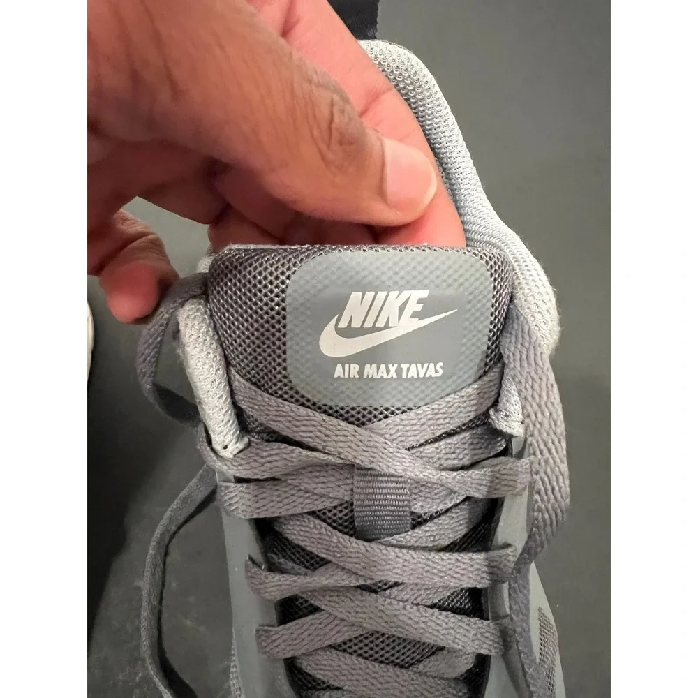 Nike Air Max Tavas GS Running Sneakers Kid's 3.5 Grey White Mesh Upper Round Toe